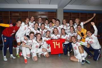 Misa Rodríguez certifica con la selección femenina de fútbol el pase para la Eurocopa 2022 de Inglaterra/RFFE.