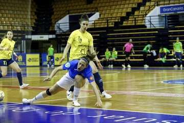  El Teldeportivo vence por 2-0 al Penya Esplugues y abandona el último puesto/TA.