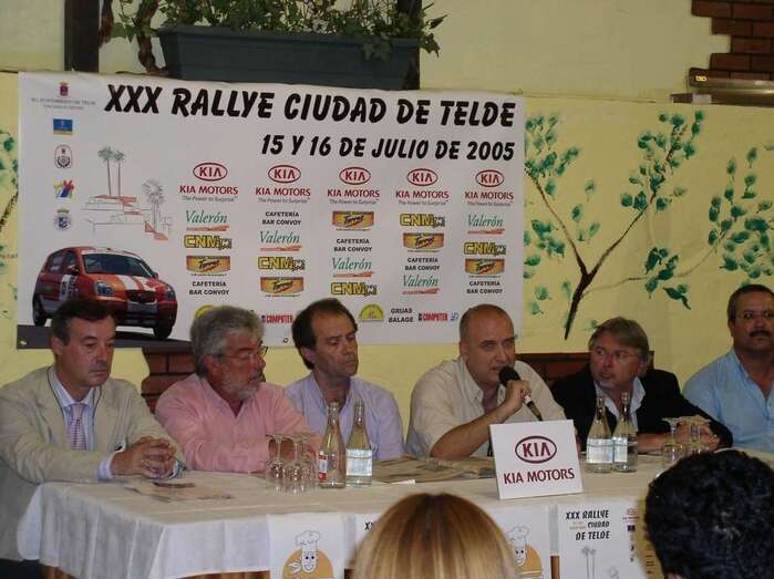 Imagen de archivo de la presentación del Rally Ciudad de Telde en su edición de 2005/MotorActualidad.