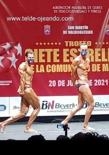 El atleta teldense Sebastián Peña Jiménez (d)  y el también grancanario Aarón Ojeda /Telde-Ojeando)