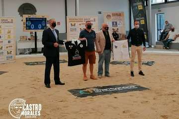 El Castro Morales recibe ropa de brega donada por el Cabildo/TA.