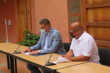 Presentación del concurso monográfico de presa canario en Telde/TA.