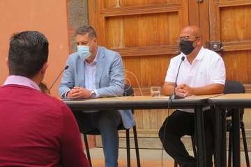 Presentación del concurso monográfico de presa canario en Telde/TA.