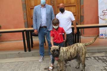 Presentación del concurso monográfico de presa canario en Telde/TA.