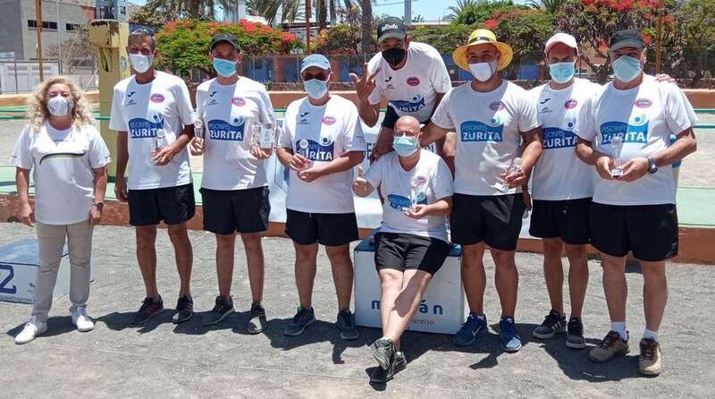 Imagen de familia del CPB Harimaguada / TA