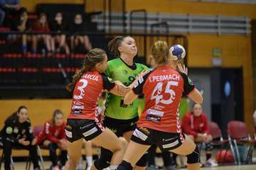 El Rocasa se trae un punto de su visita al Zuazo/Alfredo García.