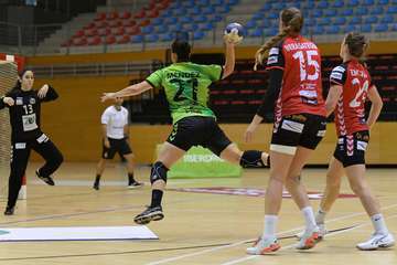 El Rocasa se trae un punto de su visita al Zuazo/Alfredo García.