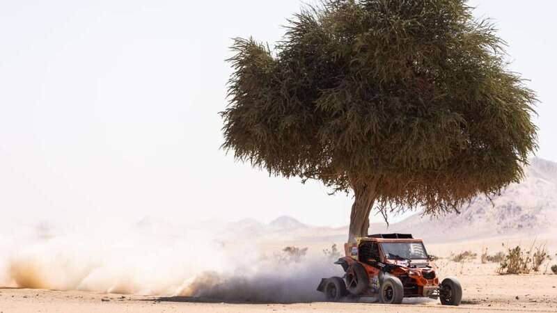 Imagen del vehículo pilotado por Pedro Peñate y Rosa Romero, en la etapa de este jueves/TA.