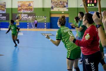 Saber sufrir le vale al Rocasa para llevarse el derbi canario ante Zonzamas/TA.