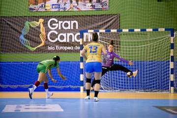 Saber sufrir le vale al Rocasa para llevarse el derbi canario ante Zonzamas/TA.