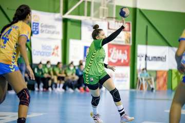 Saber sufrir le vale al Rocasa para llevarse el derbi canario ante Zonzamas/TA.