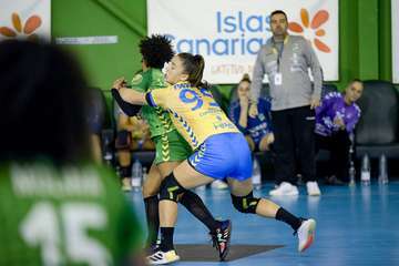 Saber sufrir le vale al Rocasa para llevarse el derbi canario ante Zonzamas/TA.