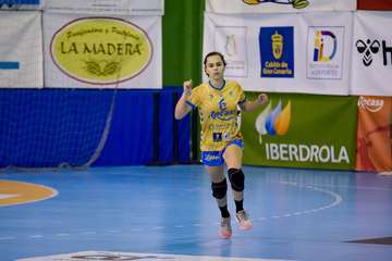 Saber sufrir le vale al Rocasa para llevarse el derbi canario ante Zonzamas/TA.