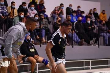 El Castro Morales cede por un contundente 6-12 ante el Santa Rita/CL Castro Morales.