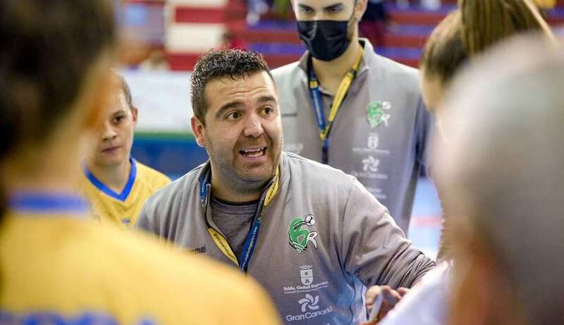 Robert Cuesta, entrenador del Rocasa/TA.