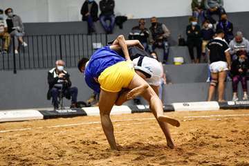 El Castro Morales vence a un diezmado Maninidra en Telde/Castro Morales.