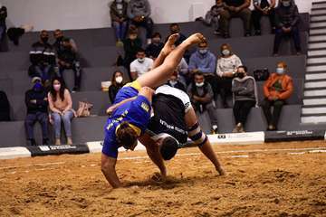 El Castro Morales vence a un diezmado Maninidra en Telde/Castro Morales.