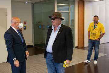 El Rocasa Gran Canaria completa un tour de visitas para celebrar la conquista de la EHF European Cup/TA.