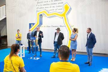 El Rocasa Gran Canaria completa un tour de visitas para celebrar la conquista de la EHF European Cup/TA.