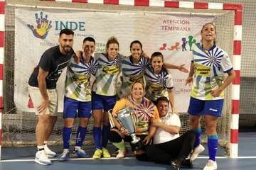 El equipo femenino del CD Axinamar (Telde), campeón de la Copa Federación/TA.