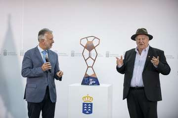 El Rocasa, homenajeado por el Gobierno de Canarias/Acfi Press.