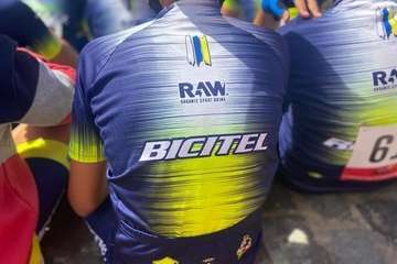  Las promesas del ciclismo dan vuelta a la historia en Telde/TA.