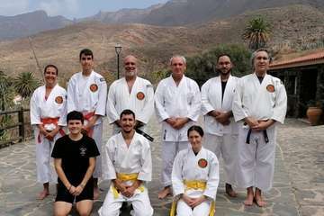 Entrenamientos y convivencia del club Anta (Telde) en plena naturaleza/TA.