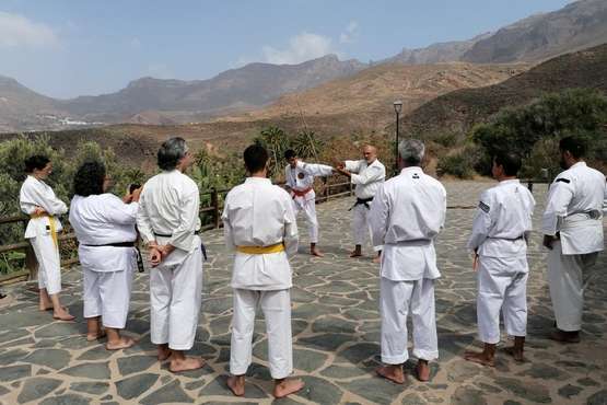 Entrenamientos y convivencia del club Anta (Telde) en plena naturaleza/TA.