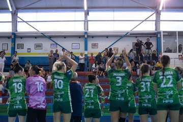 El Rocasa arranca la temporada como líder tras vencer 32-29 al Zuazo/TA.