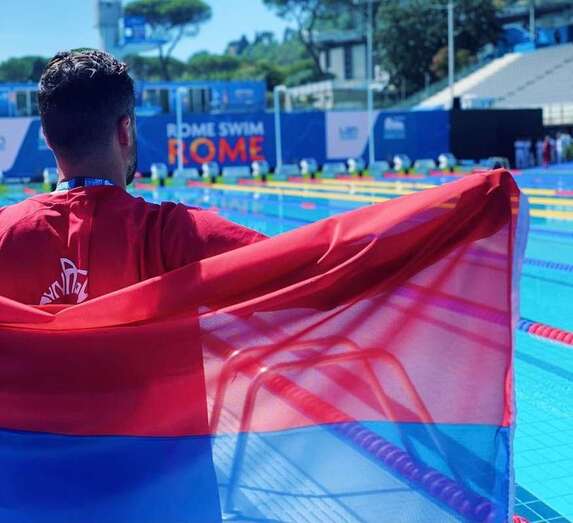 Peña con la bandera de Telde/TA.