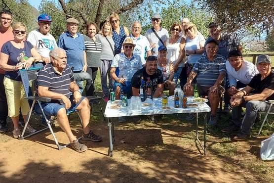 El Club de Bola y Petanca Avestruz (Telde celebra un encuentro de confraternización/TA.