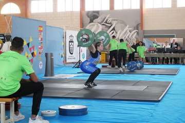 La joven teldense Yaritza Soler triunfa en el Campeonato de España de Halterofilia/TA.