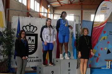 La joven teldense Yaritza Soler triunfa en el Campeonato de España de Halterofilia/TA.