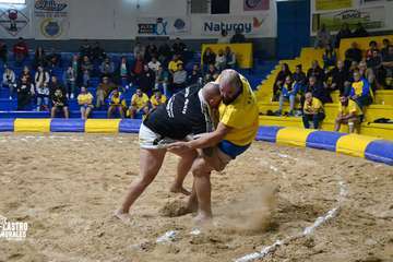 Triunfo a domicilio del Castro Morales en Arinaga/Castro Morales.