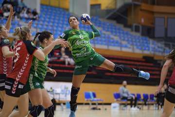 El Rocasa se deja un empate en Baracaldo ante el Zuazo (28-28)/Alfredo García.