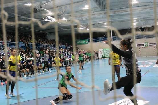 El Rocasa vence al Beti Onak y avanza en la Copa (25-26)/TA.