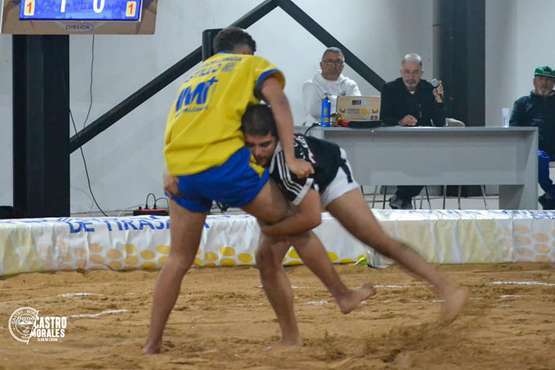  El Castro Morales cierra la actual Liga en tercera posición tras vencer a domicilio al Castillo del Romeral/Castro Morales.