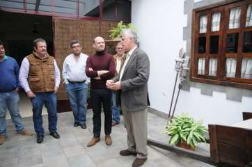 Momento de la visita del director de la Agencia de Información y Control Alimentario a Spar en Telde (Foto TA)