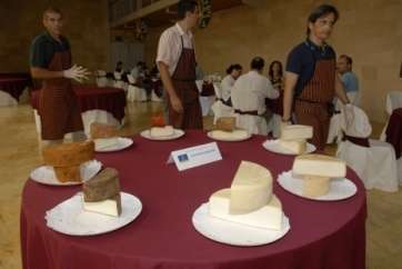 Imagen de archivo de una cata de quesos (Foto TA)