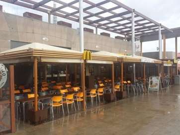Comercio de McDonalds en Las Terrazas (Foto TA)