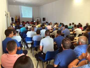 Taxistas durante la formación en Telde (Foto TA)
