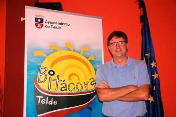 El profesor e investigador Juan Luis Gómez Pinchetti, momentos antes de su charla (Foto TA)