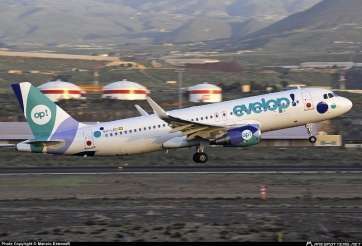 Avión de Evelop Airlines (Foto www.planespotters.net)