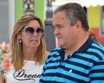 La concejala María González Calderín junto al consejero insular Francisco Santana (Foto TA)