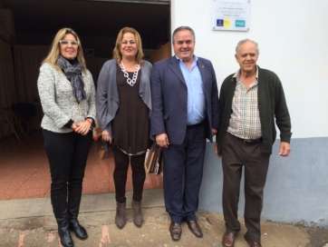 Representantes municipales y del Cabildo con José Florido, en Lomo Magullo (Foto TA)