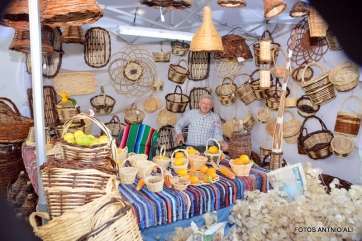 Uno de los puestos de la Feria de este año (Foto Antonio Alí)