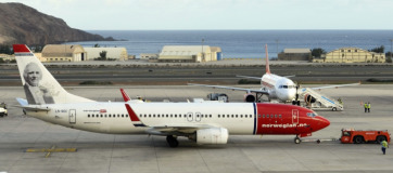 Avión de la compañía Norwegian Air Shuttle en Gando (Foto TA)