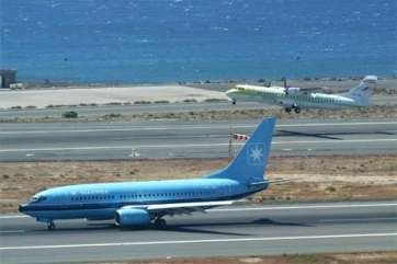Imagen de archivo de aviones en el Aeropuerto de Gando (Foto TA)