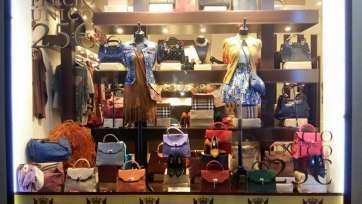 Escaparate de una de las tiendas de Top Queens (Foto TA)