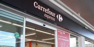 Fachada de una tienda de Carrefour Express (Foto TA)